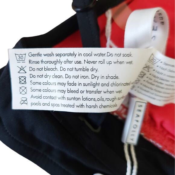 SEAFOLLY Walk The Line tri stripe triangle bikini top in chili red Size 2 NEW - Picture 5 of 6